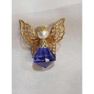 September Birthstone Angel Theme Pin Brooch Goldtone, Pearl, Dk Pink Crystal